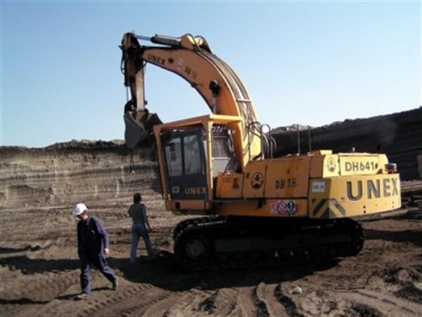 Rare Unex excavators captured on camera