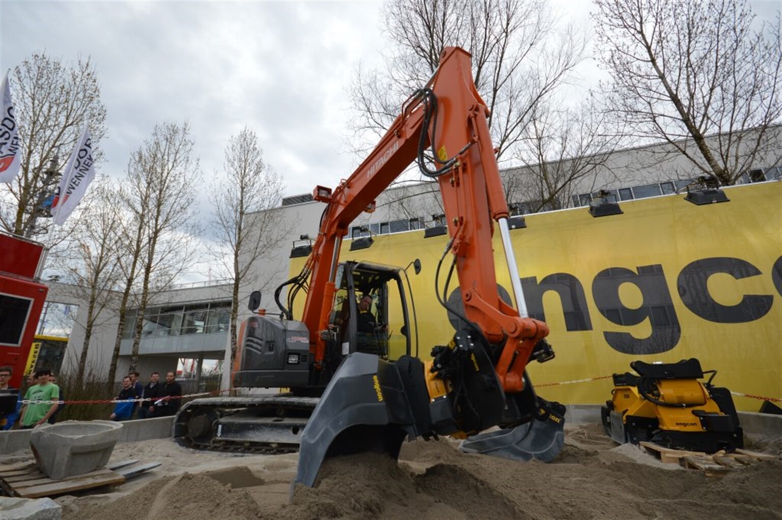 Engcon shows off its latest developments at Bauma